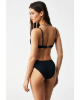 Kom Ronita Bikini