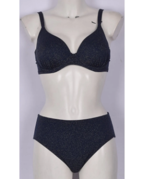 Kom Riggina Bikini